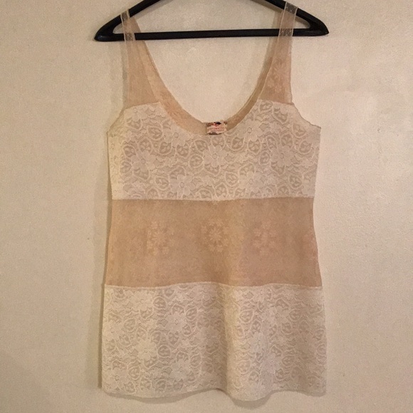 Free People Tops - Intimately free people lace cami - M